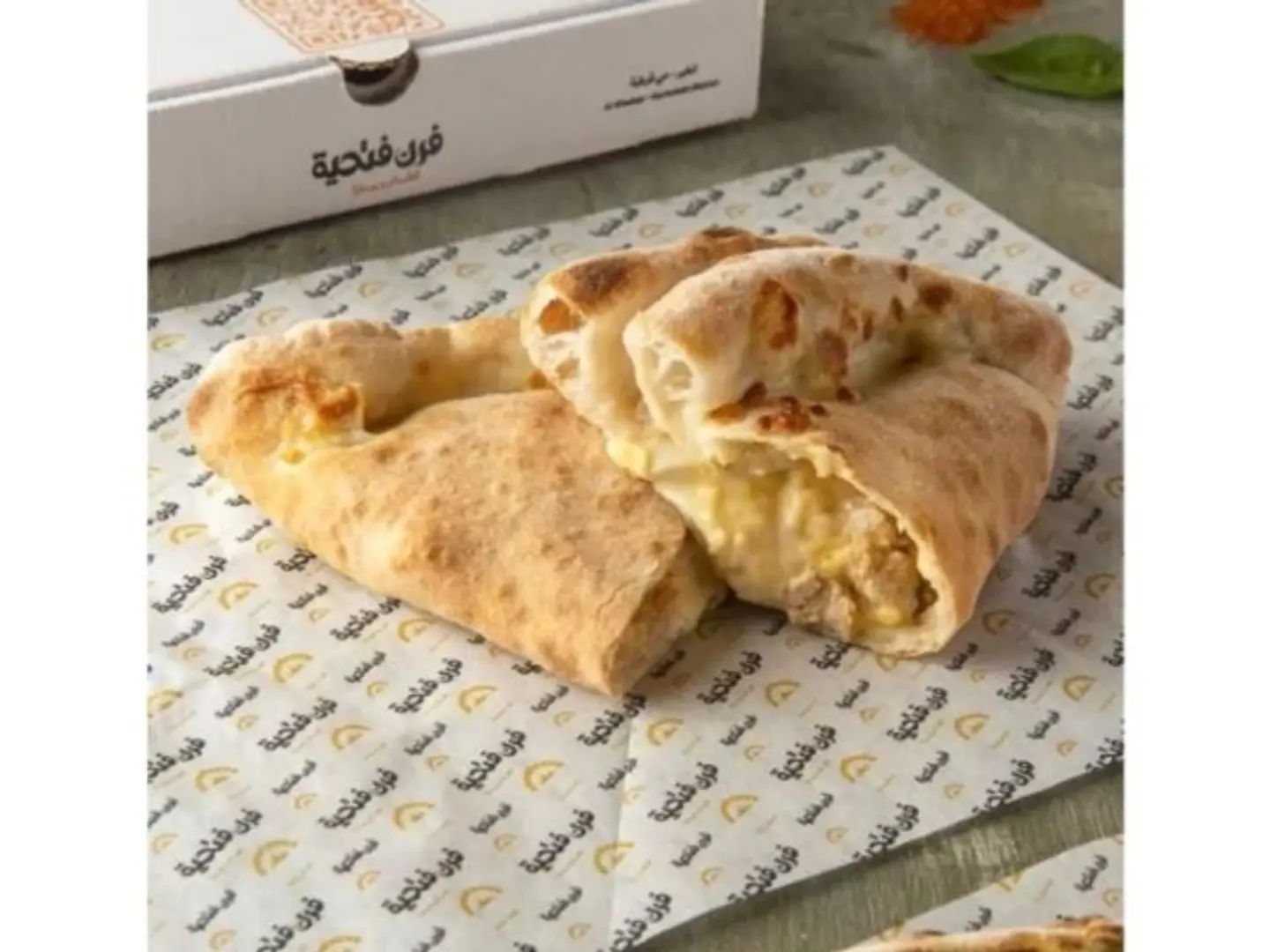 فطيرة الدجاج بالجبنة