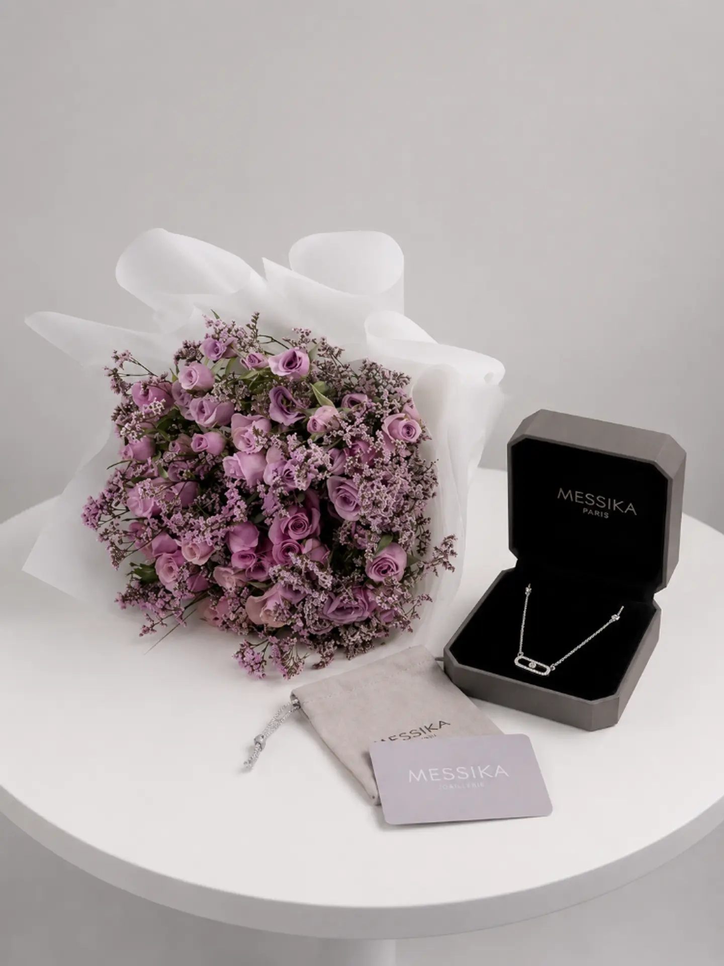 Messika Necklace Gift With A Flower Bouquet