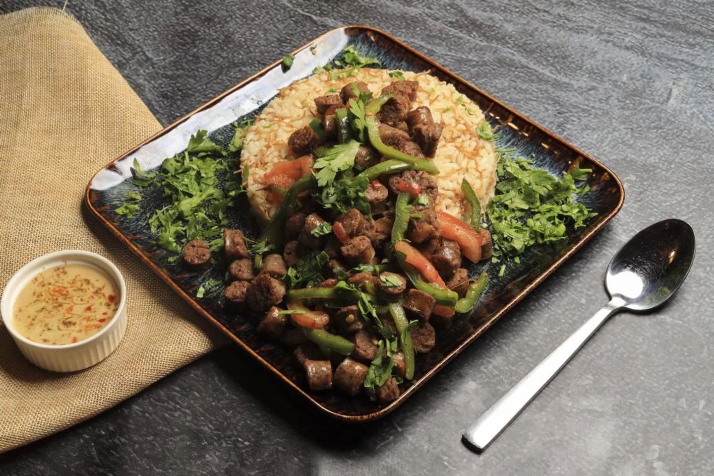 وجبة أرز بالسجق