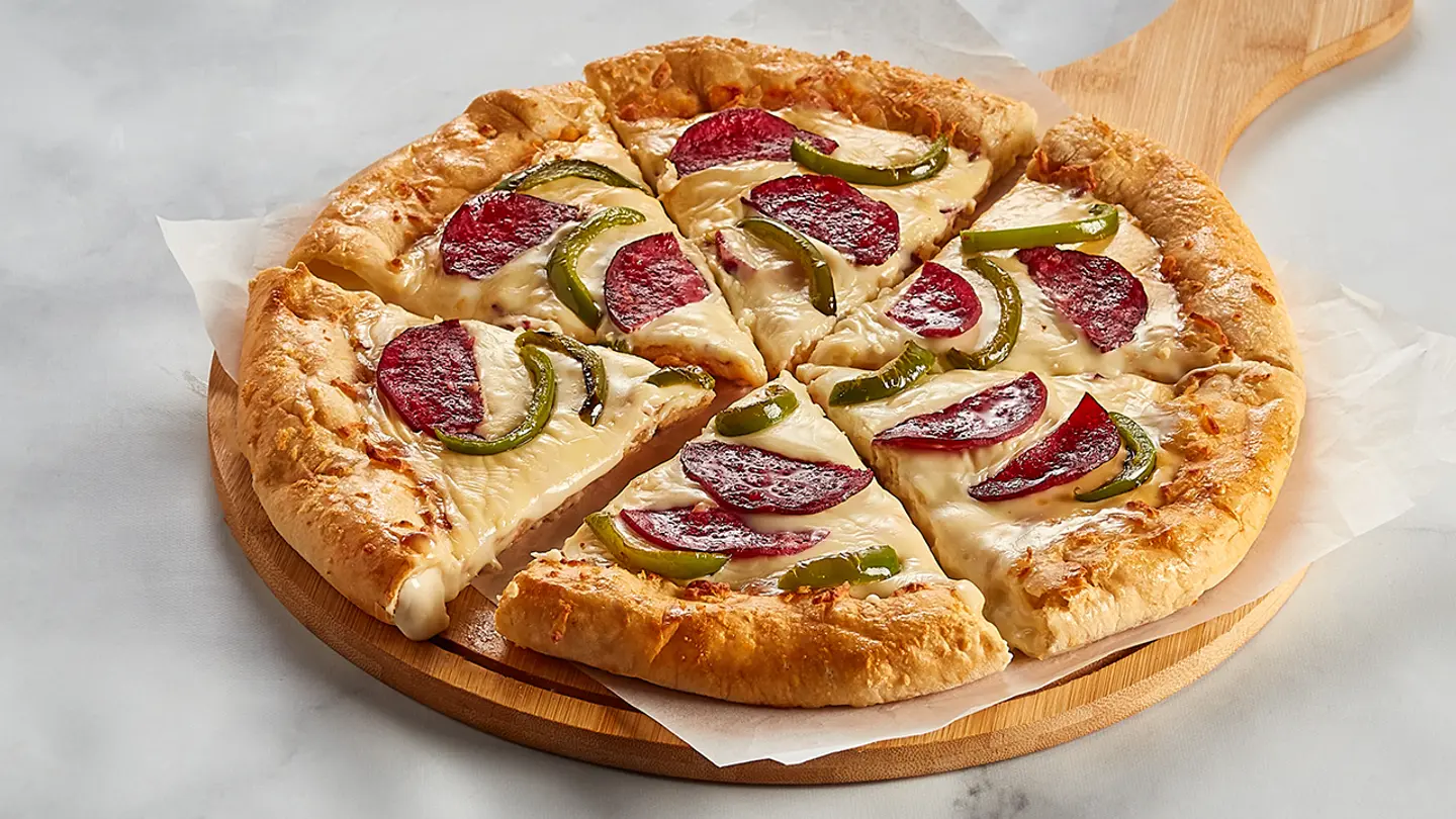 Salami Pizza