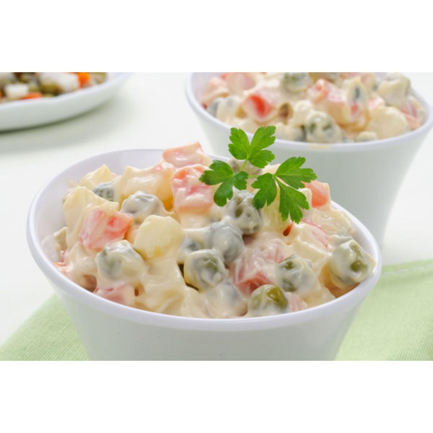 طبق سلطة روسية