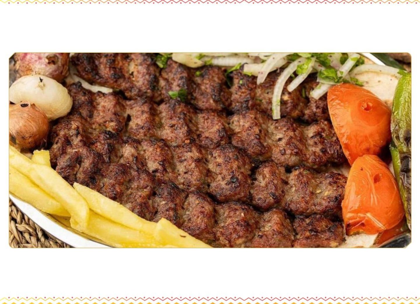 كباب لحم نفر 3 اسياخ   حمص   رز