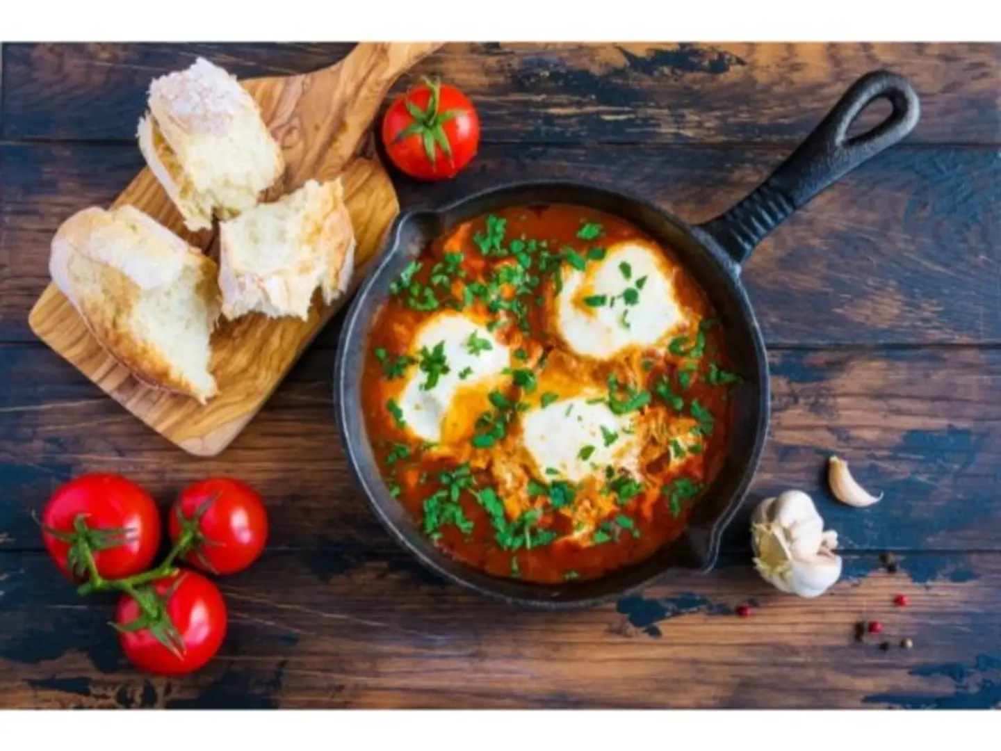 Eggs With Tomatoes