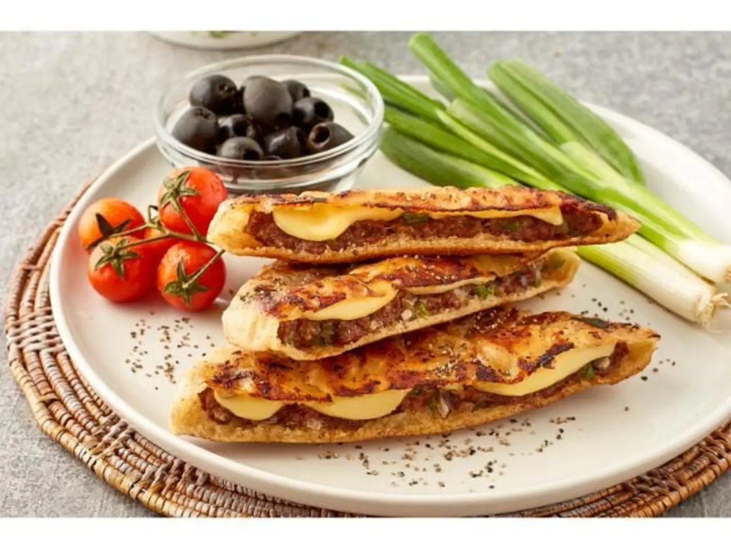 فطيرة حواوشي إسكندراني