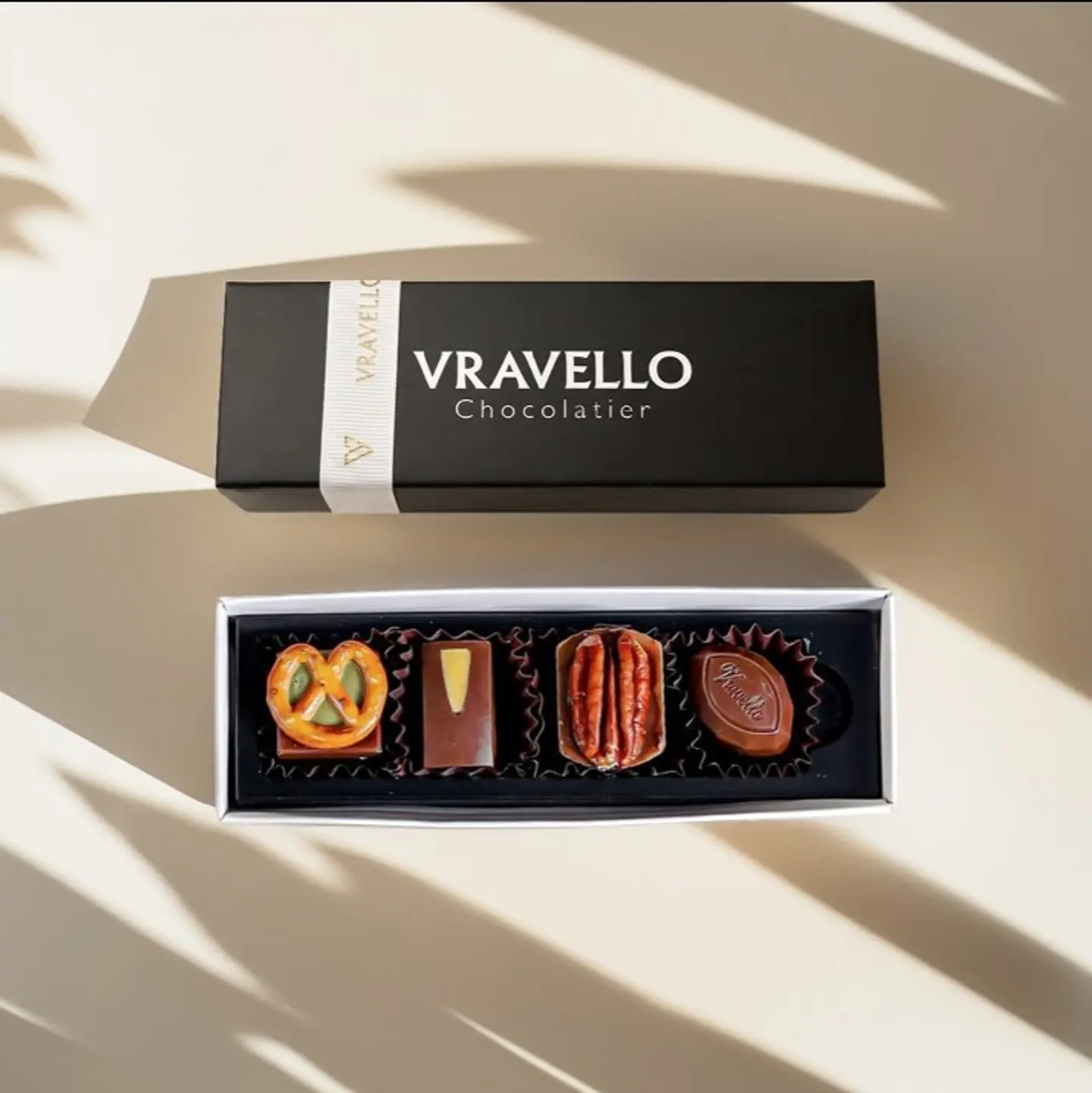 Elegant Box 4 Pieces