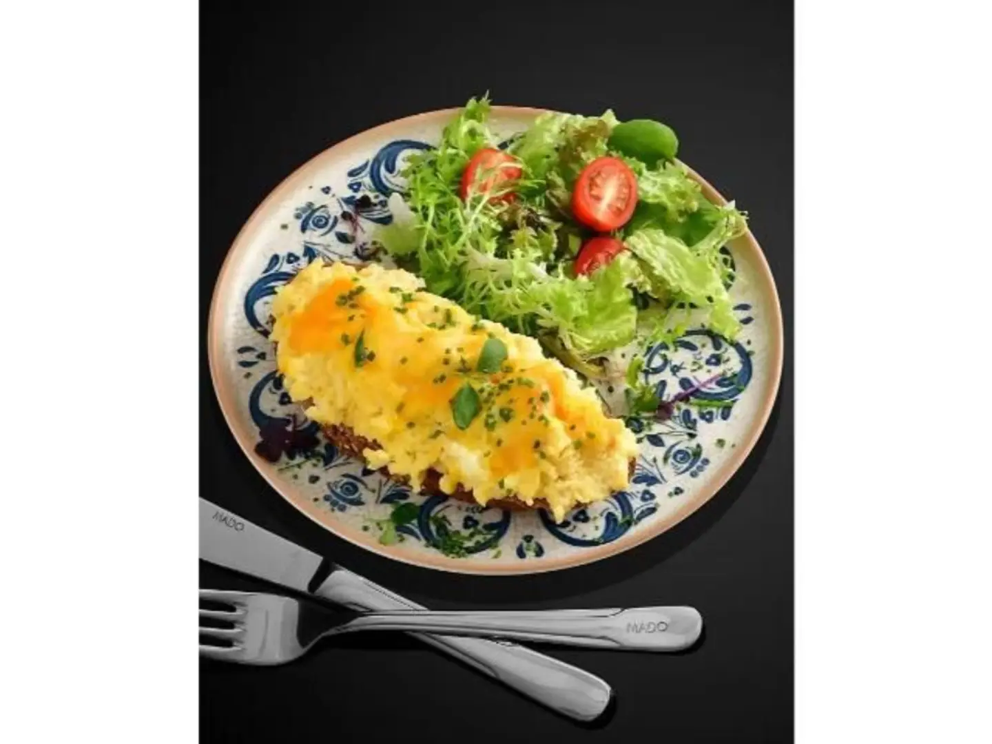 Scrambled Eggs And Cheese With Brown Toast