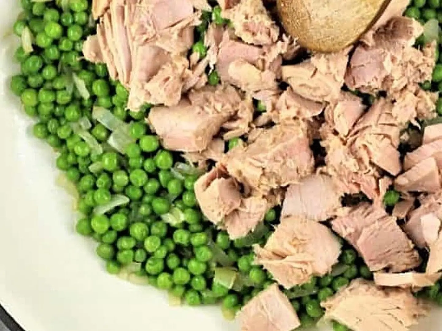 Peas With Tuna