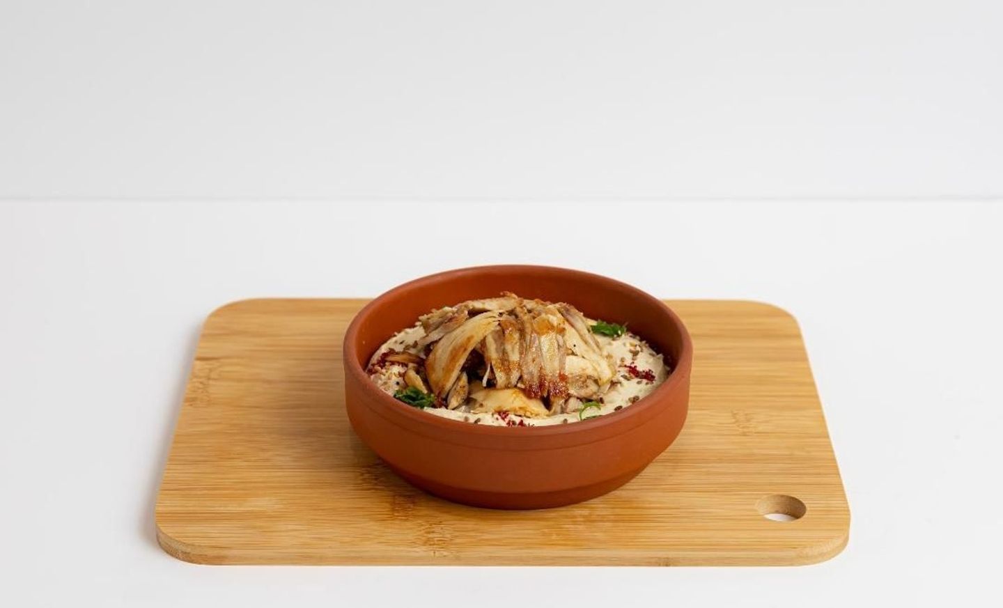 Hummus With Chicken