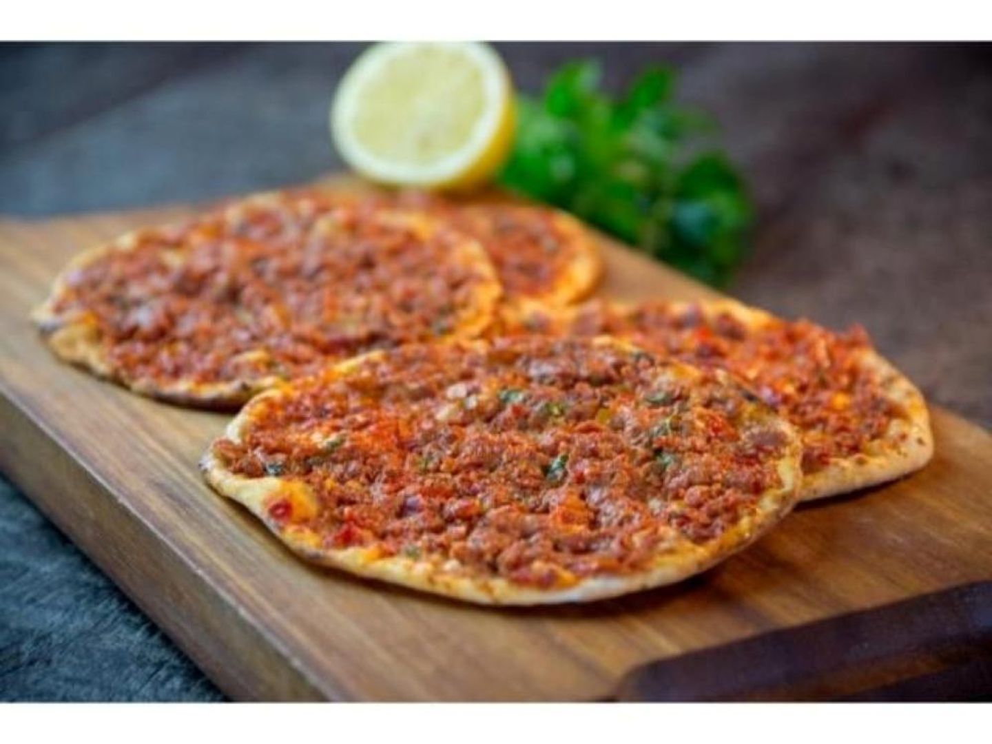 فطيرة لحم بعجين