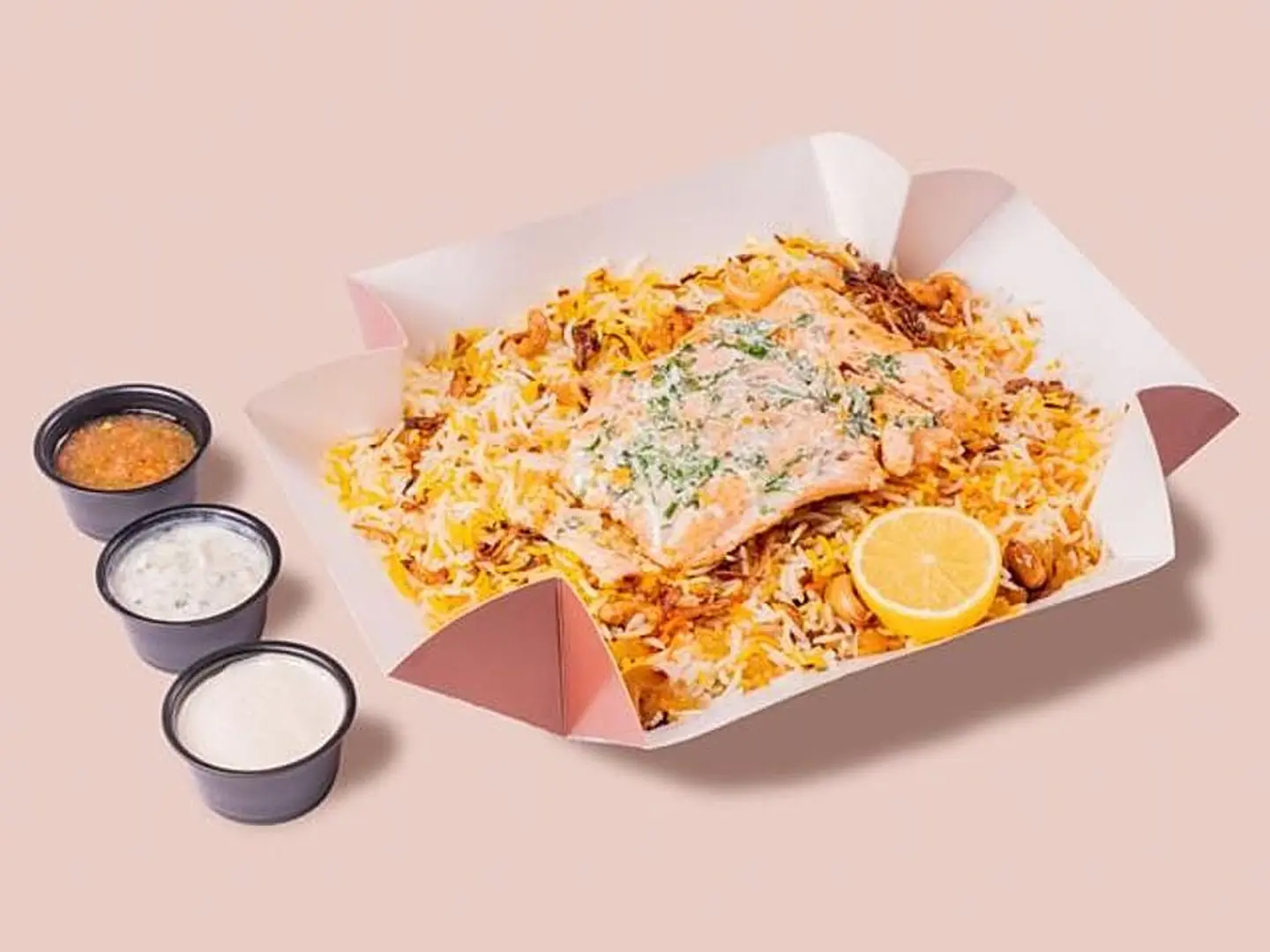 ارز بشاور مع السالمون المشوي