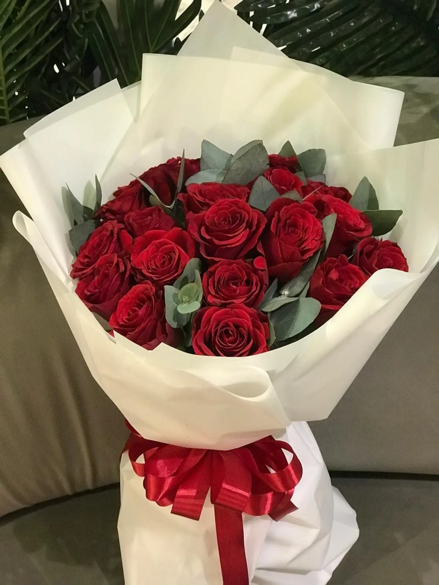Beautiful Red Roses Bouquet Flowers