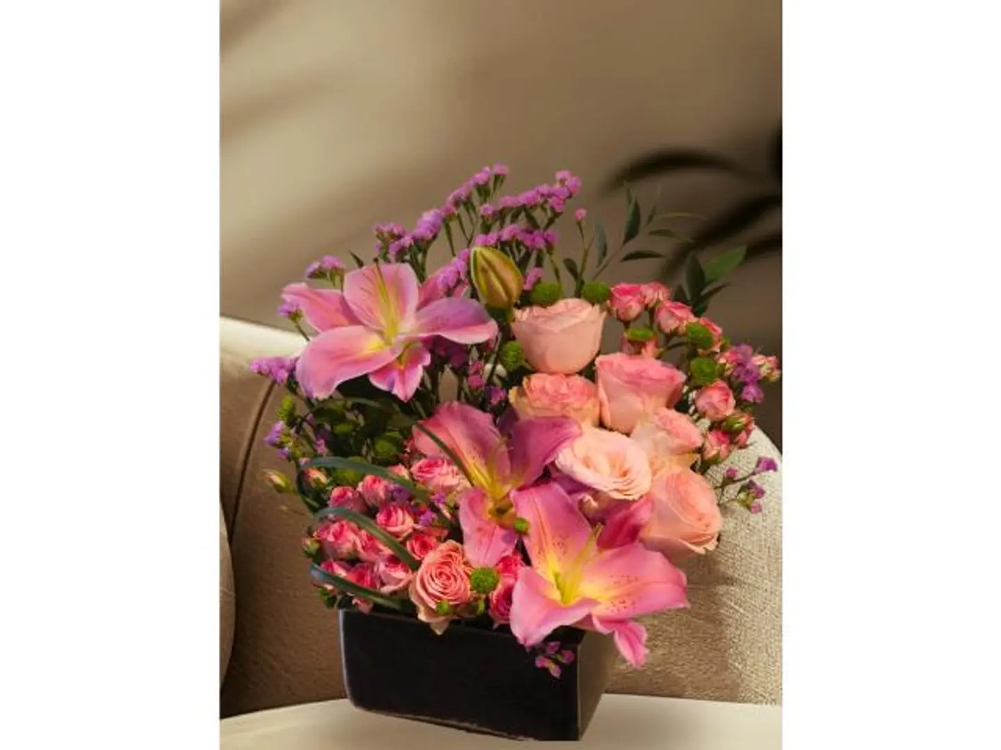 فازه البساطه الناعمه المتئلقه