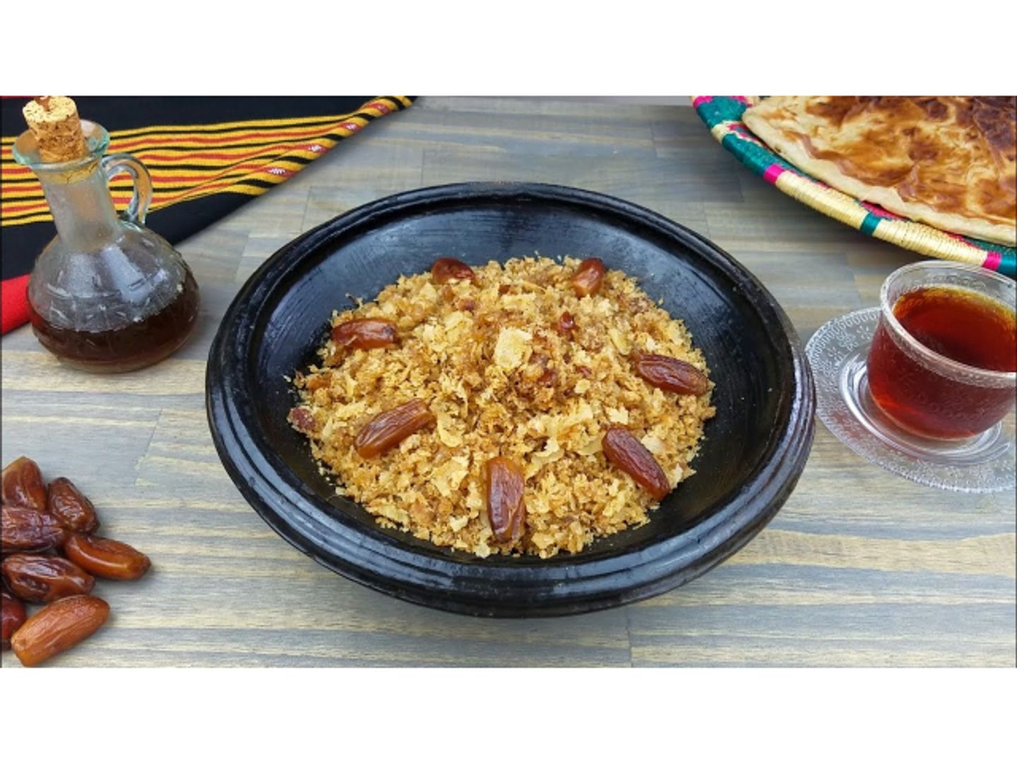 فتة بالسمن والعسل