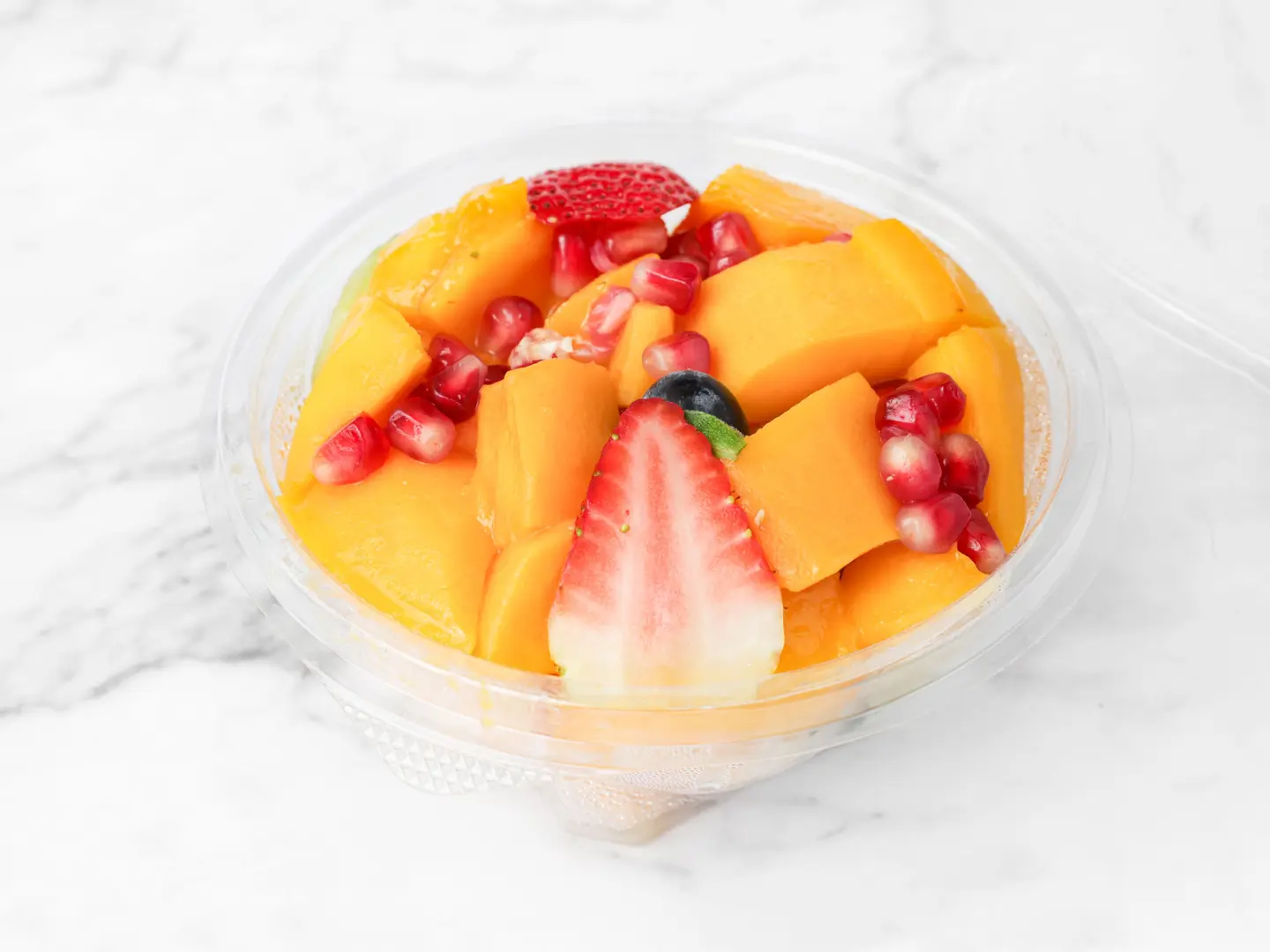 صحن سلطة فواكه صغير