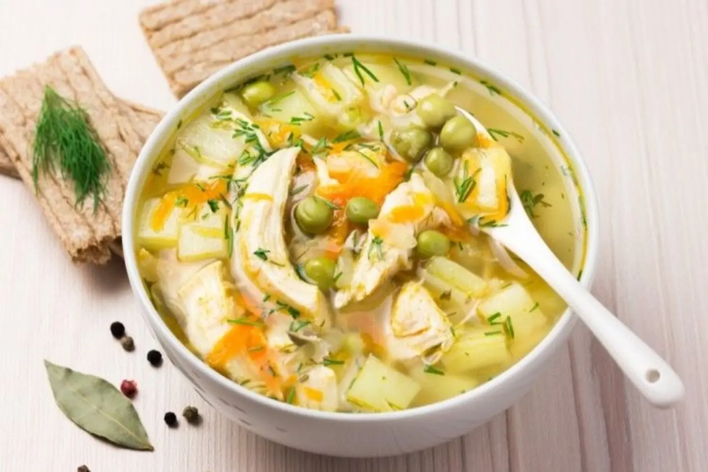 شوربة خضار مع الدجاج