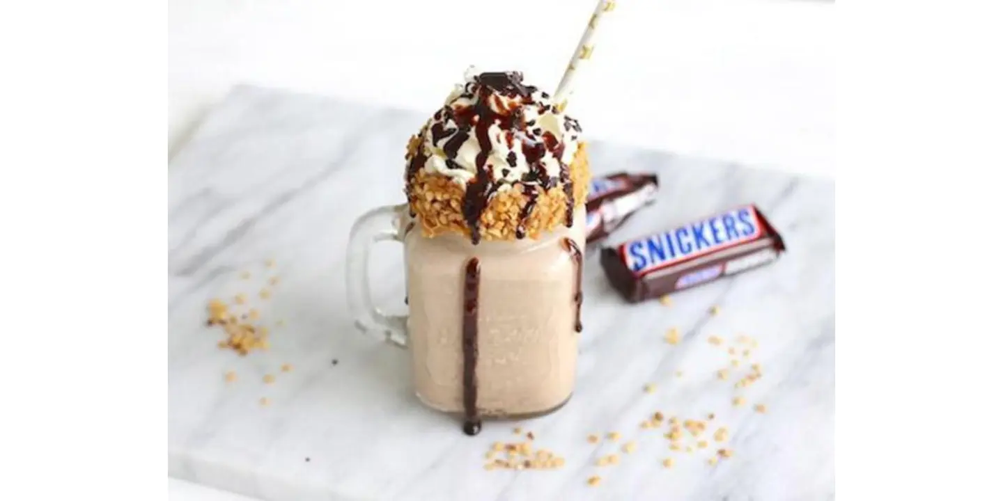 ميلك شيك سنيكرز