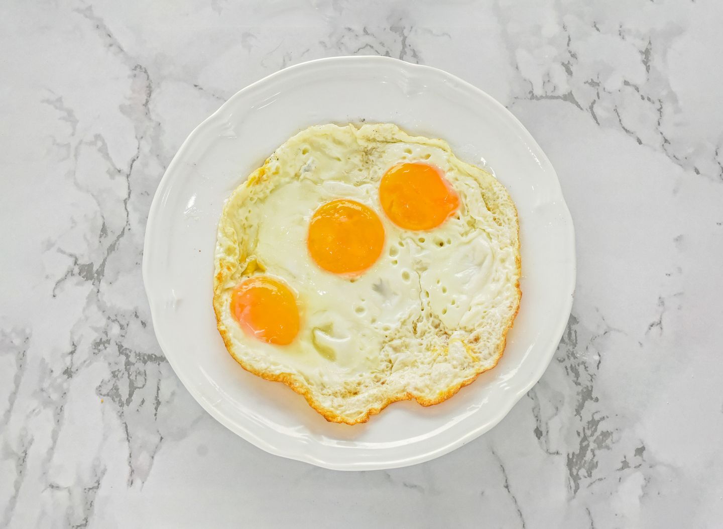 صحن بيض مقلي