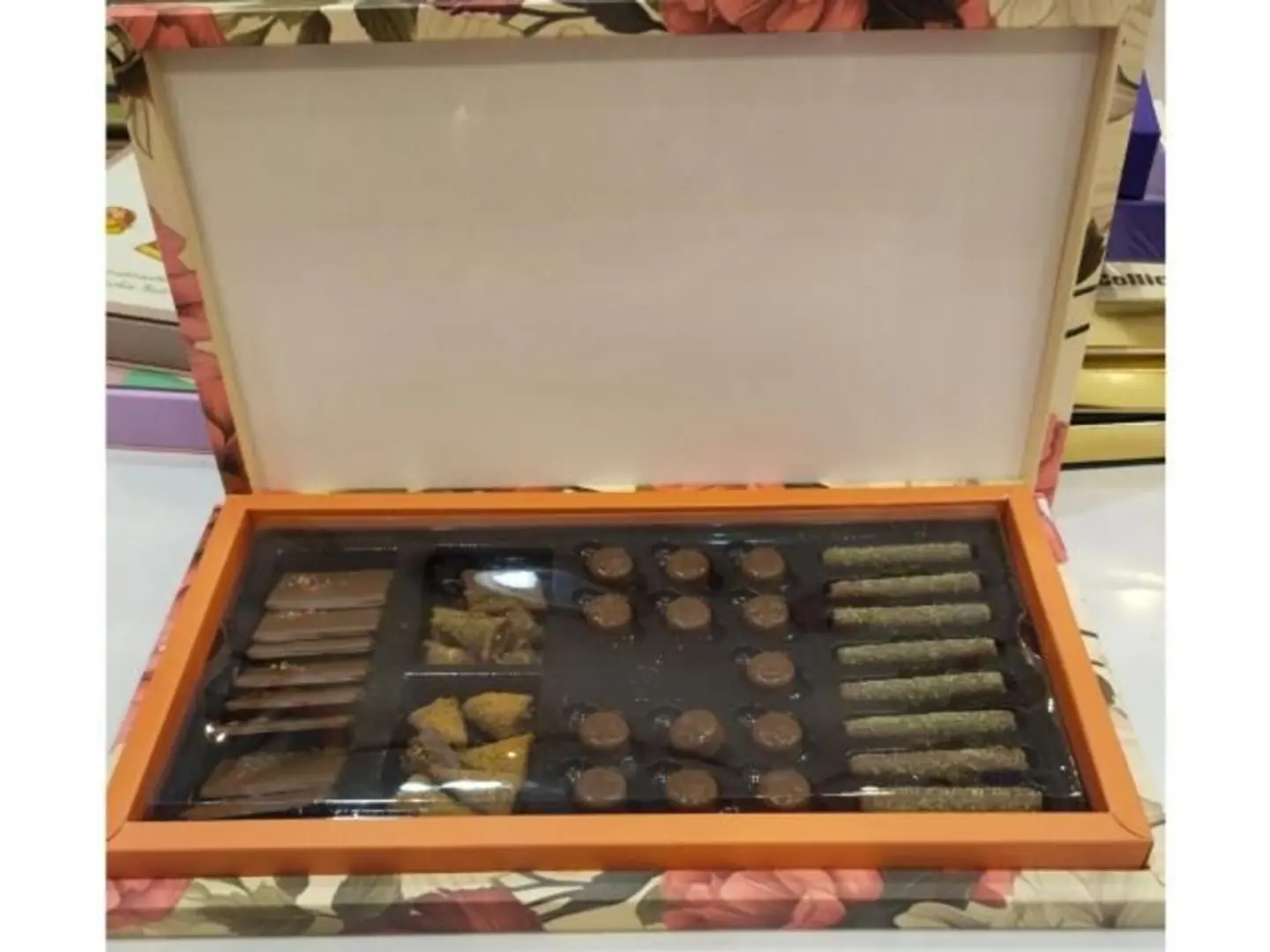 Rafino Choco Moko Chocolate Box