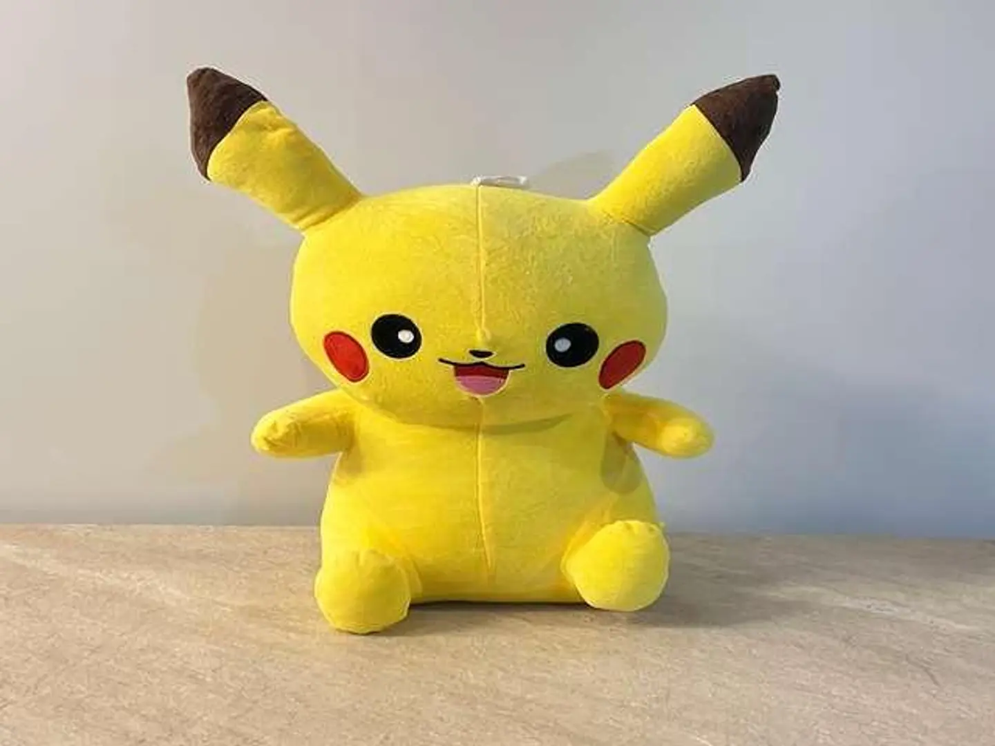 بكاتشو المحشو رفيقك المشرق والممتع