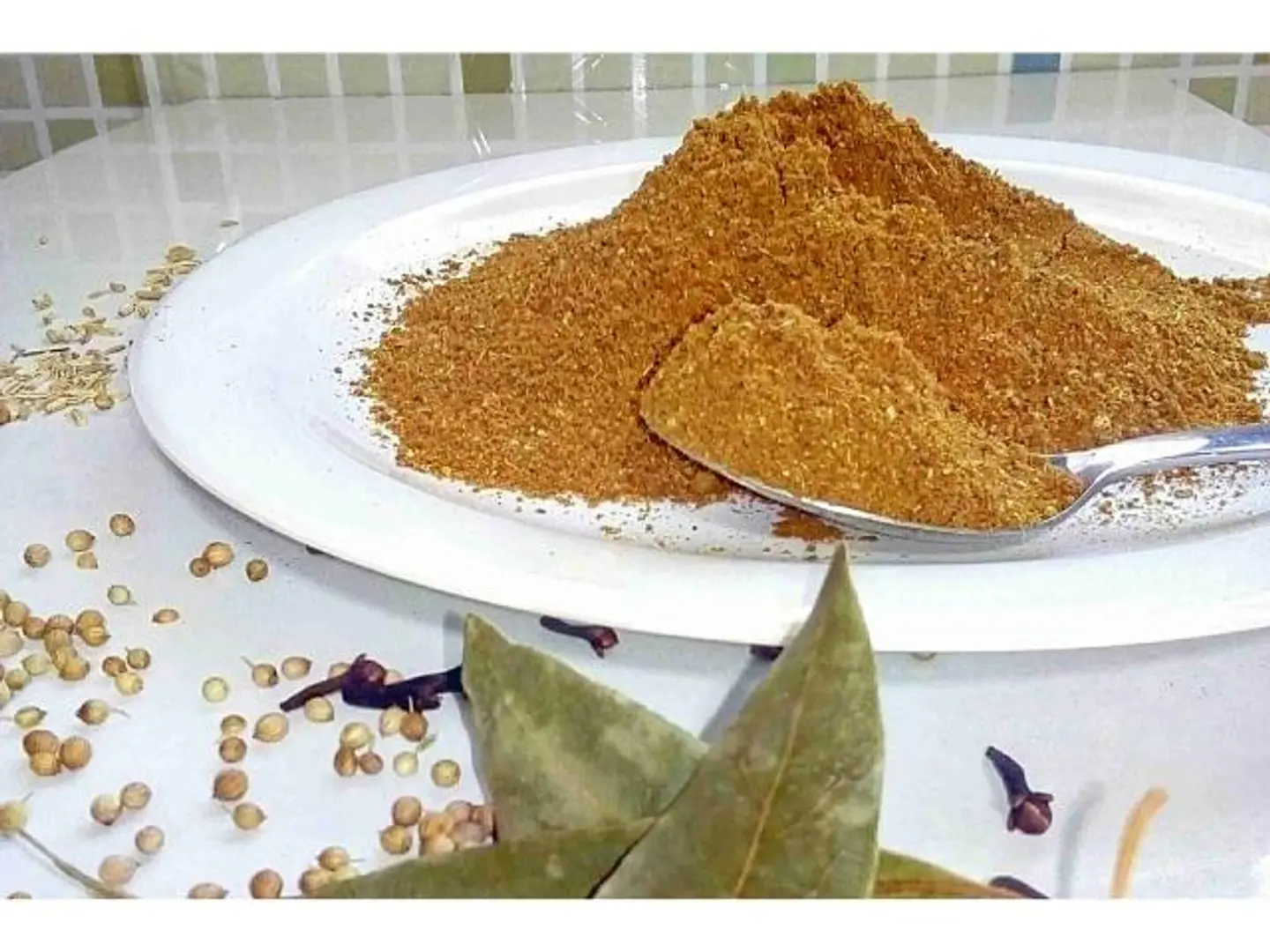 علبة كمون صغیر
