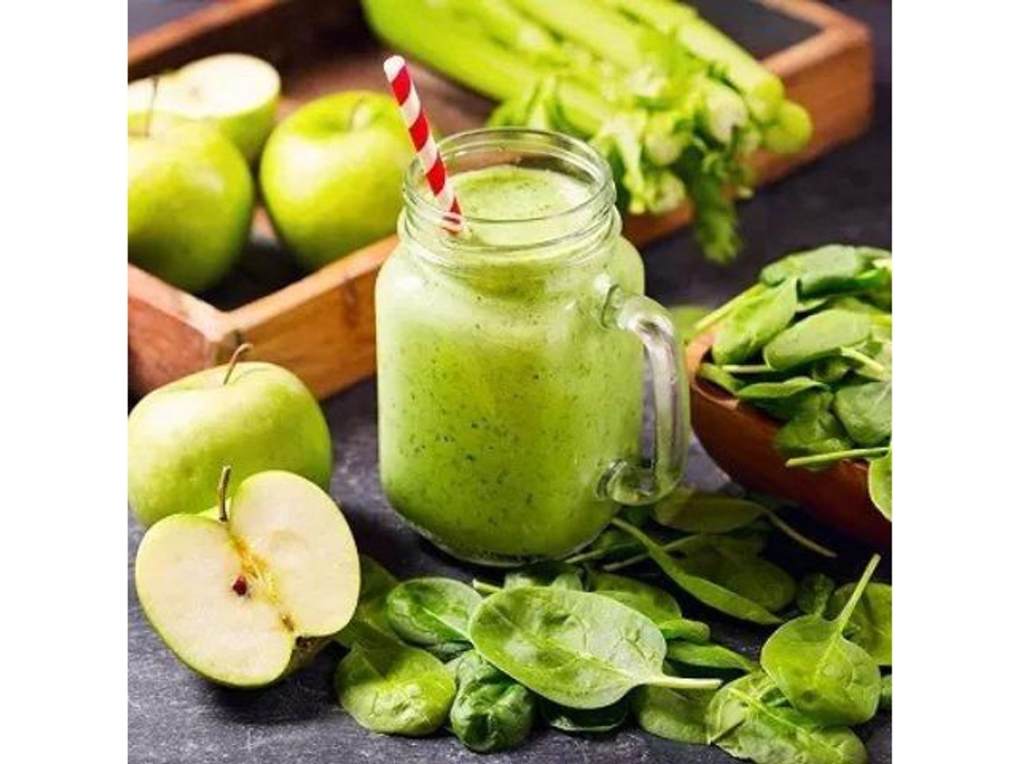 عصير السبانخ و التفاح
