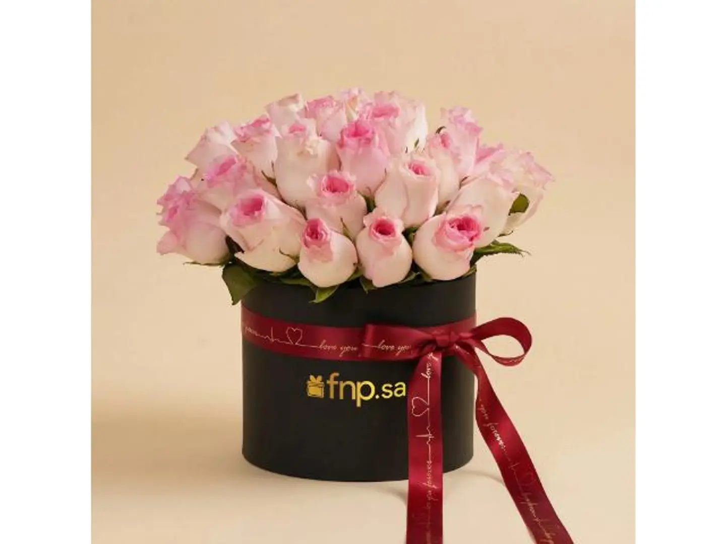 صندوق عاشقة 35 ورد وردي ناعم