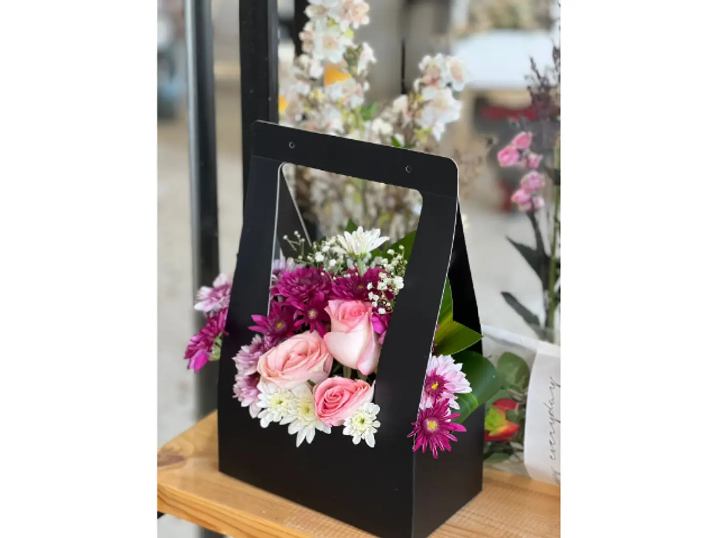 Mixed Natural Rose Gift Bouquet