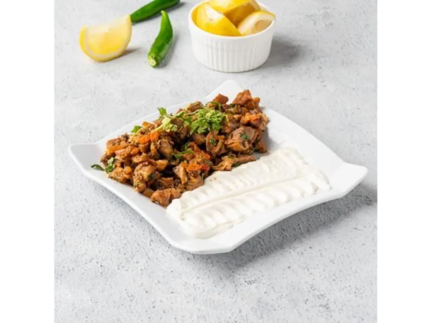 مقلقل لحم بالجبن