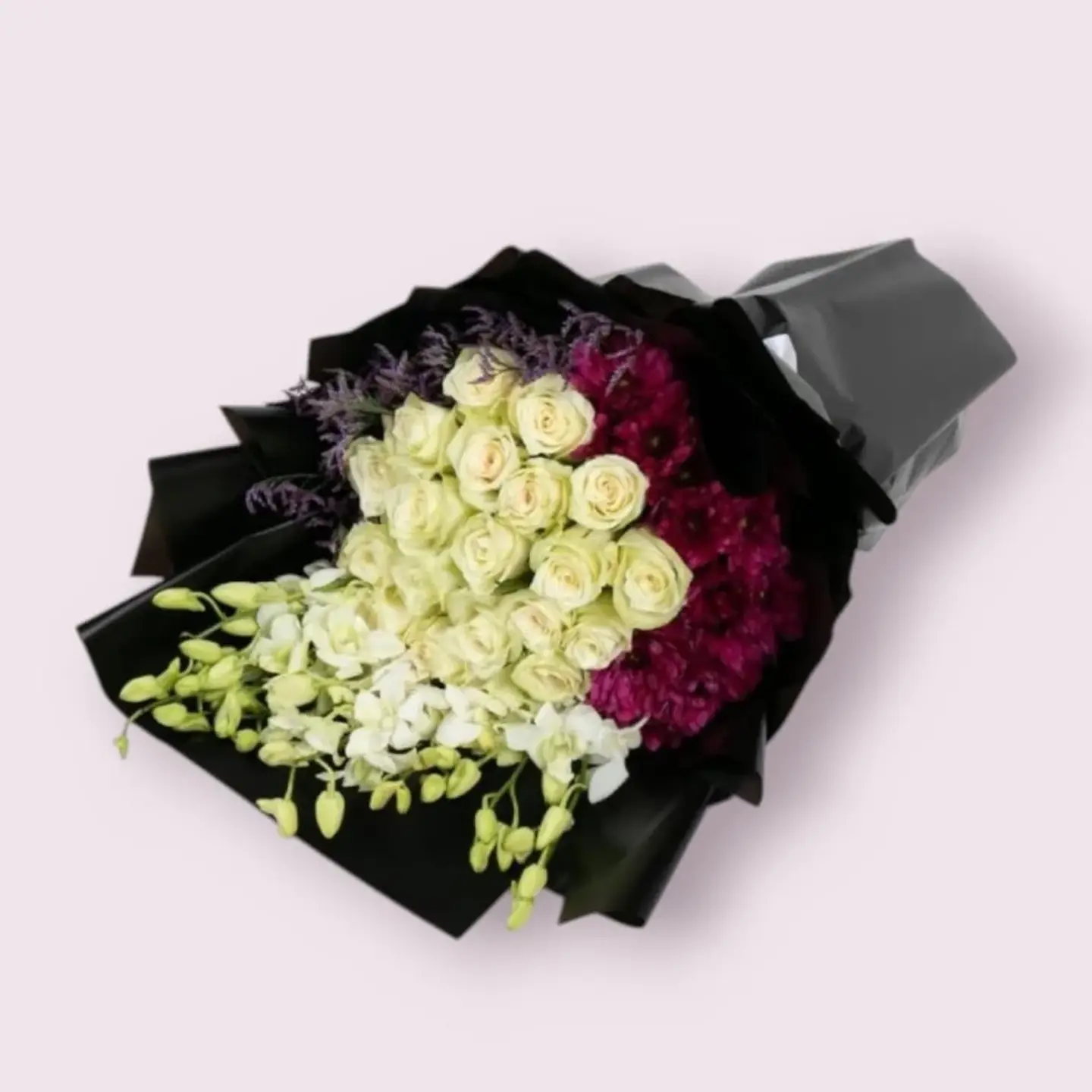 Bouquet Embrace Colors