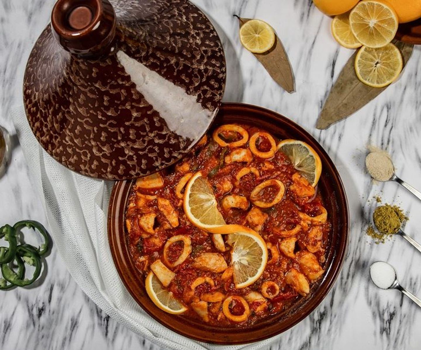 طاجن ميكس (صوص احمر / كريمة )