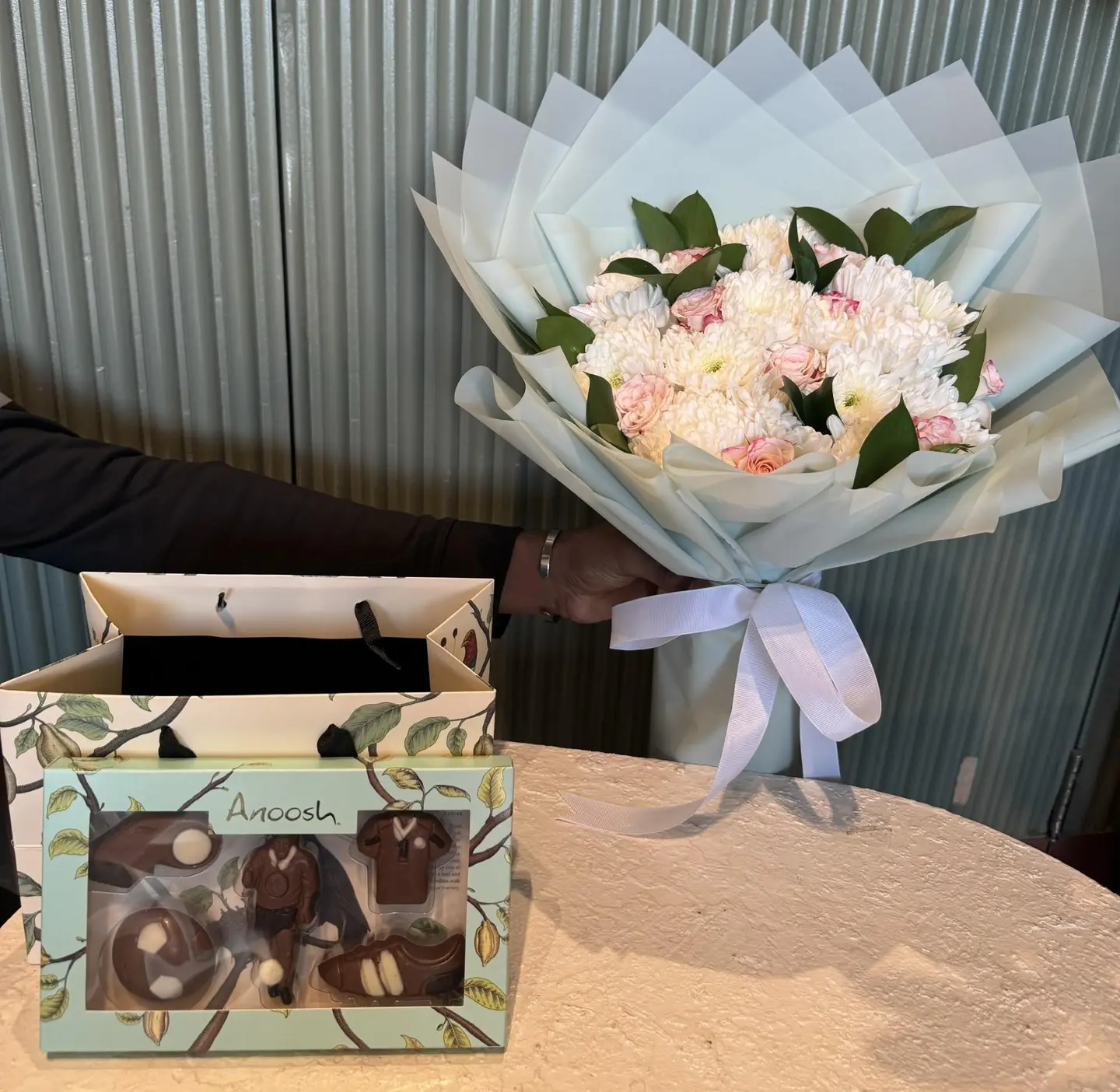 Anoush Chocolate For Children With Flowers