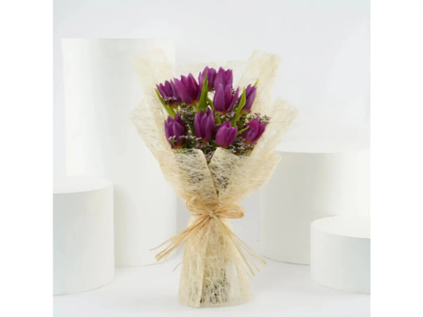 باقة توليب أرجوانية