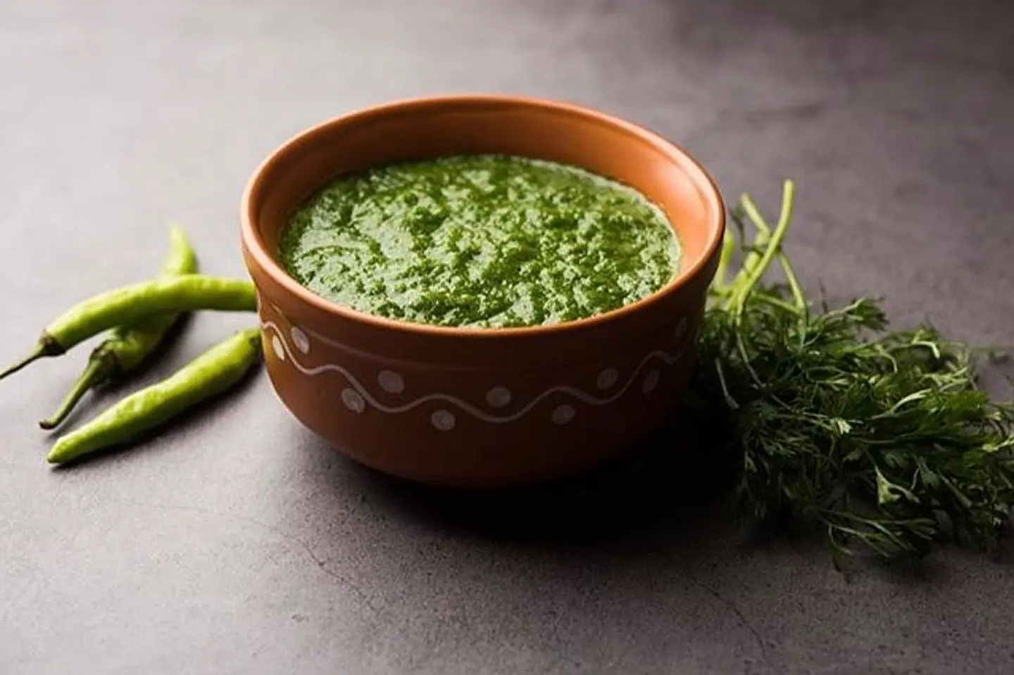 سلطة خضراء حاره