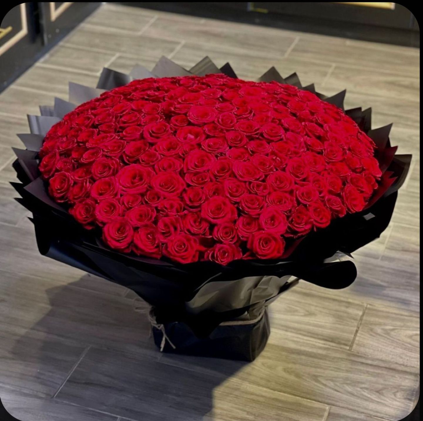 بوكيه جوري احمر ١٥٠ ورده