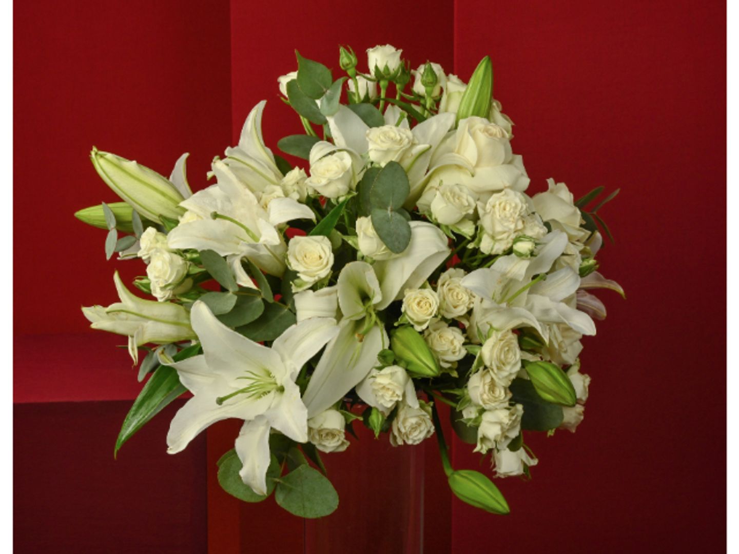 White Color Vase