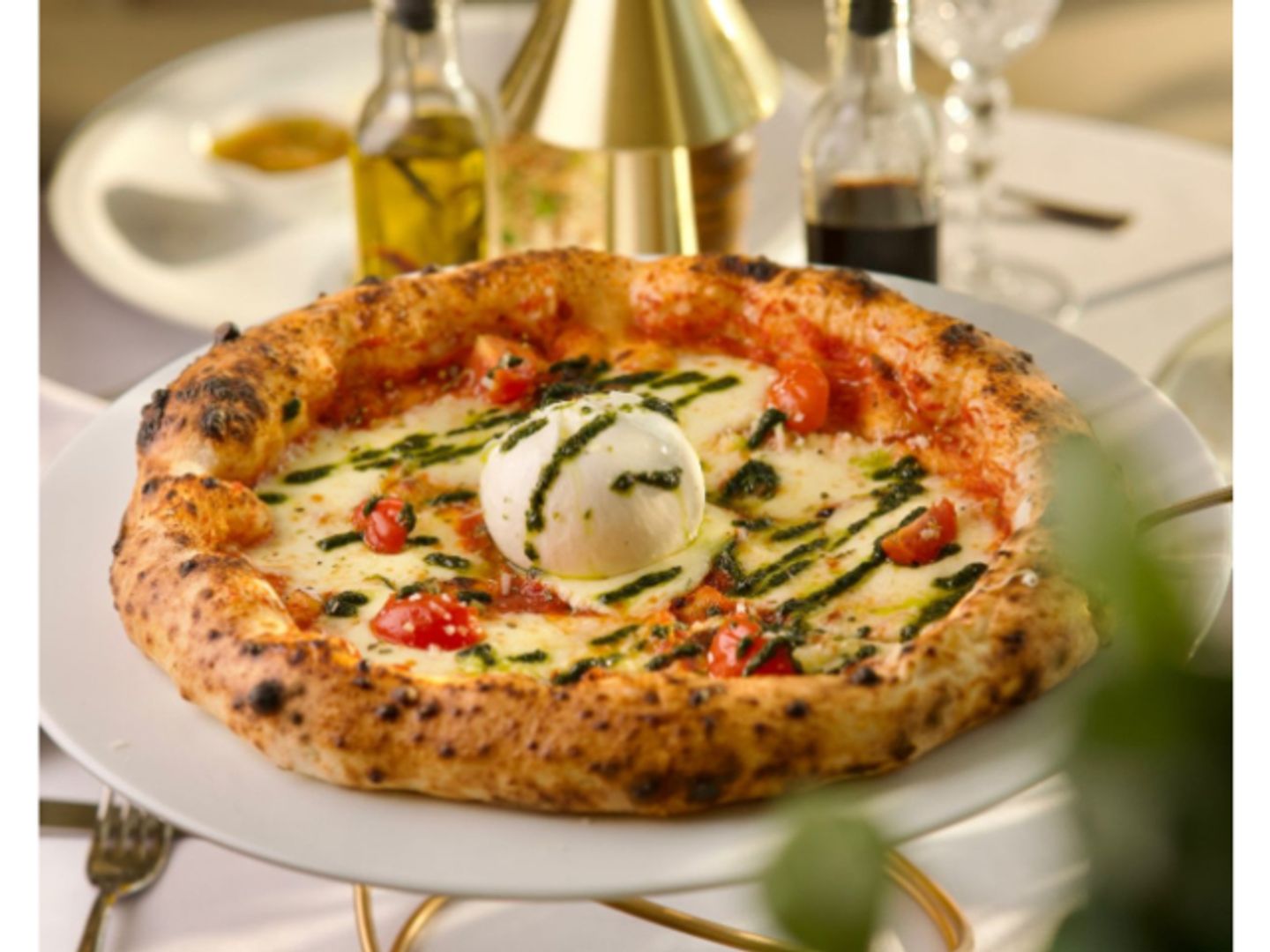 Green Pizza With Burrata