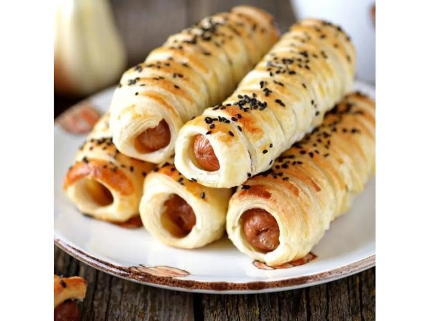 فطيرة نقانق
