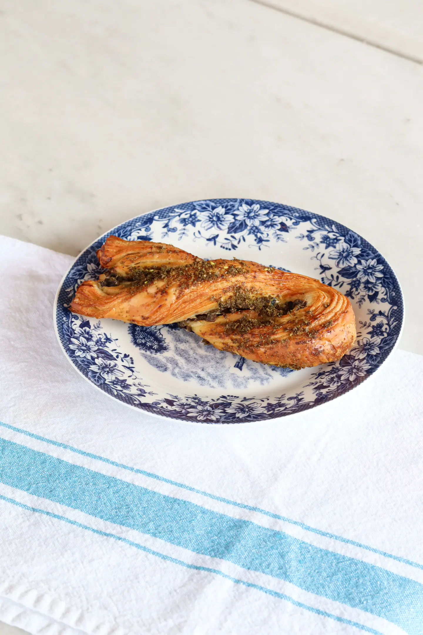 Thyme And Cheese Roll