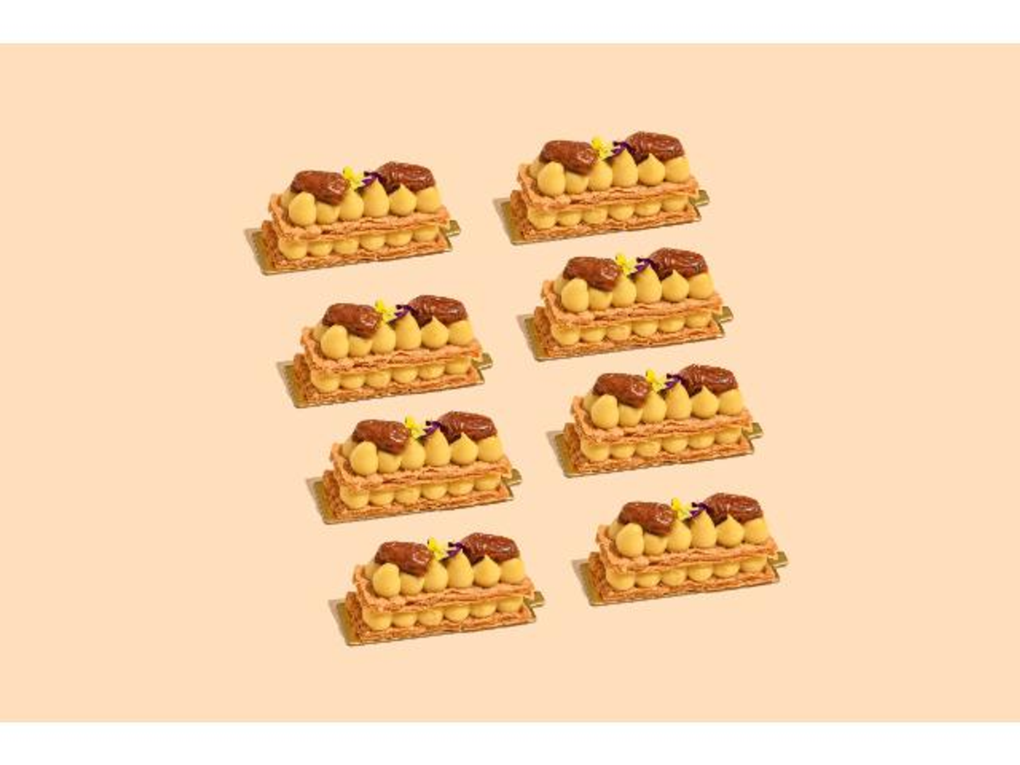 ملفاي التمر و الهيل 8 قطع