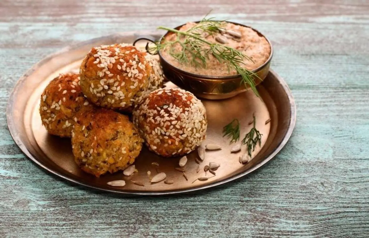 2 Pieces Sesame Taameya