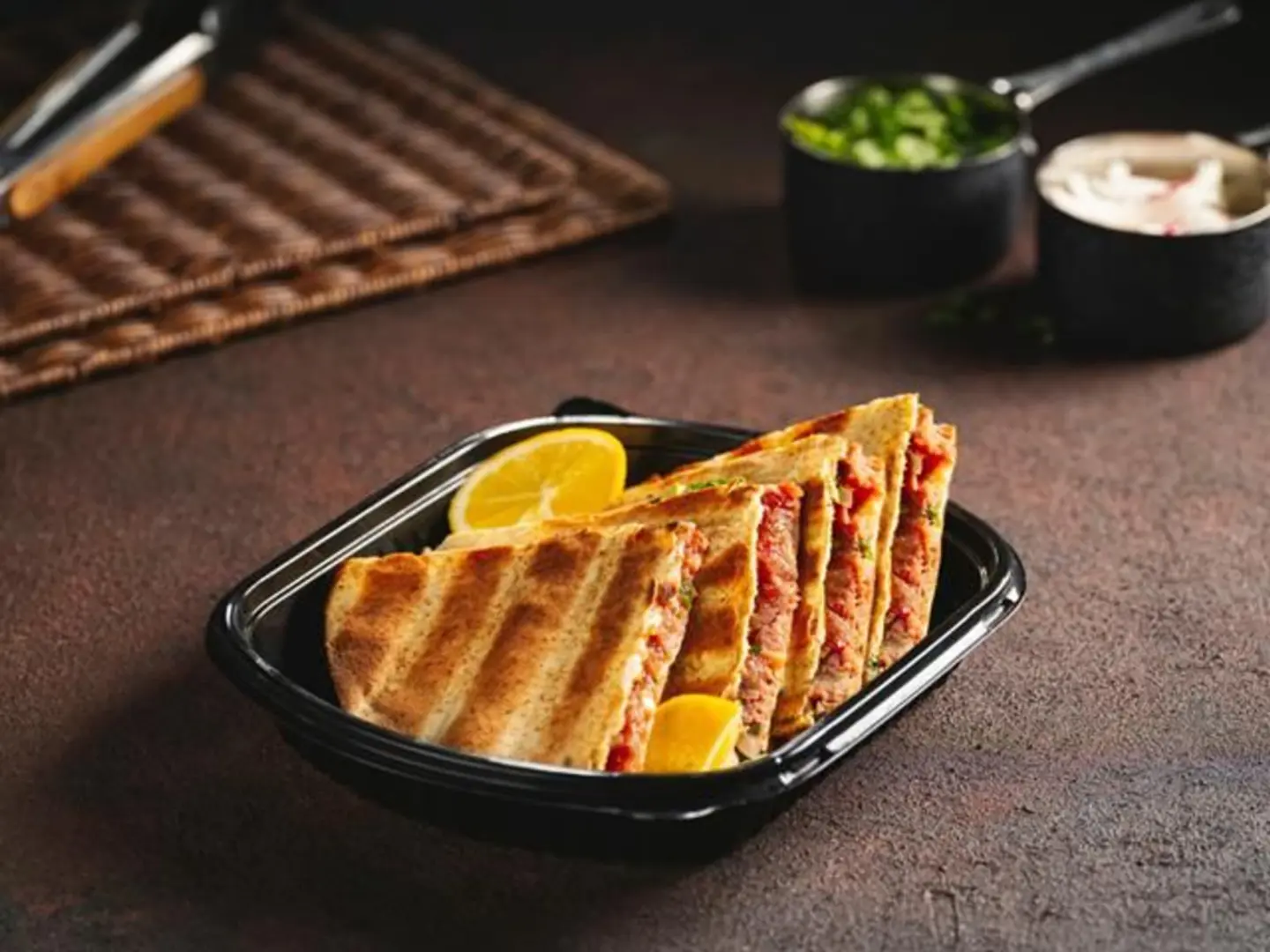 عرايس لحم