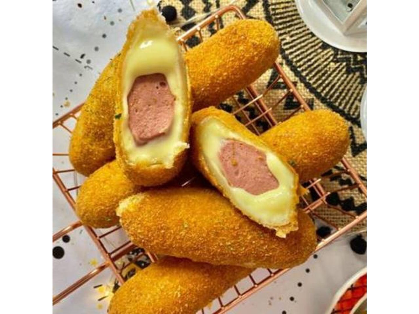 نقانق جبن