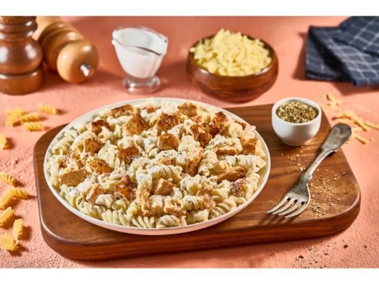 Pasta Biancaa With Chicken