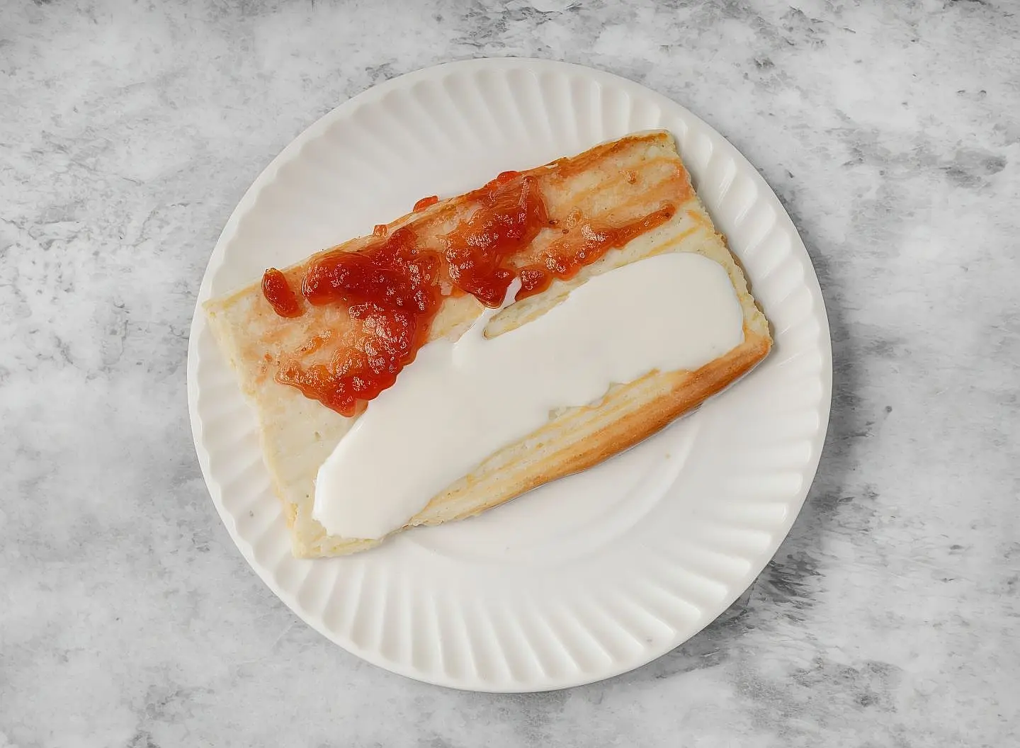 جبن مع مربى