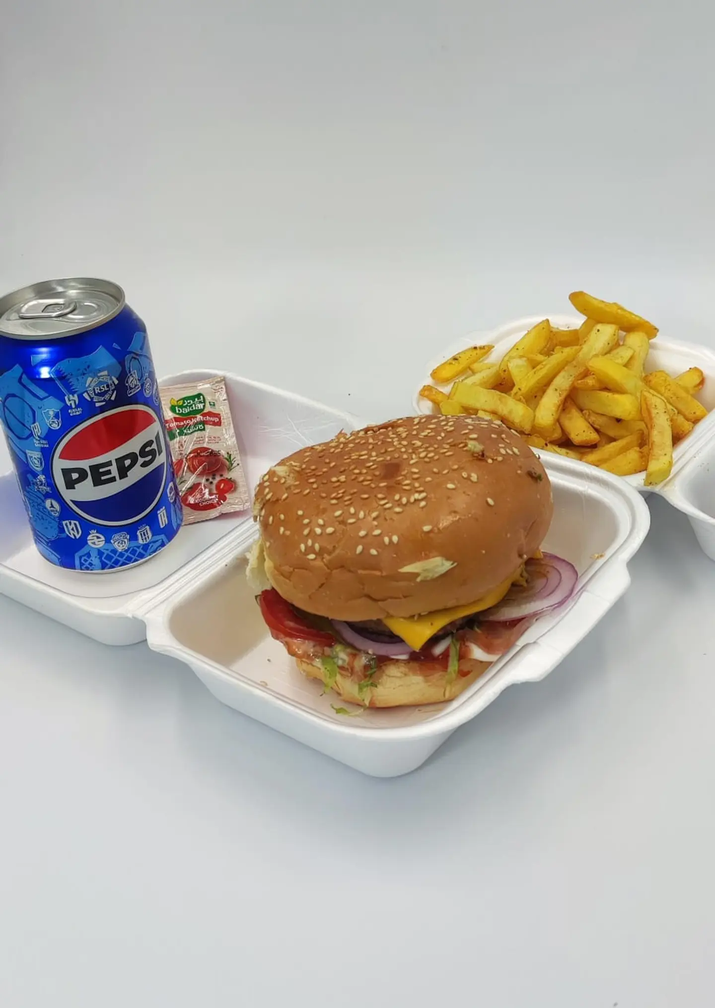 وجبة برجر لحم