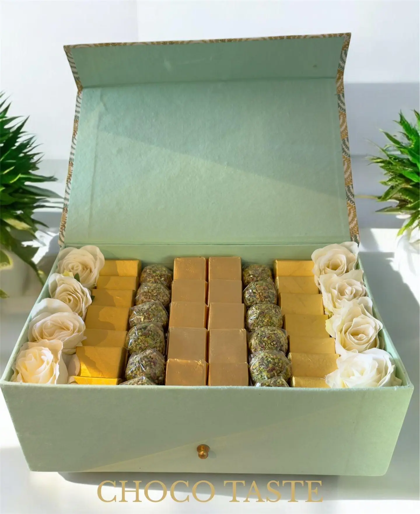 بوكس ورد وشوكولا