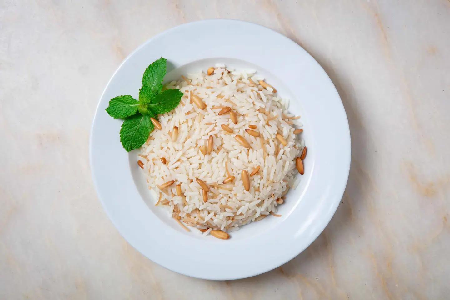 صحن ارز ابيض