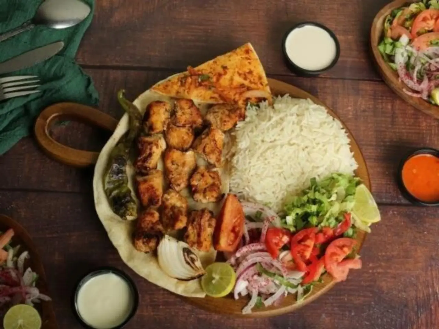 نفر شيش طاووق مع ارز 3 سيخ