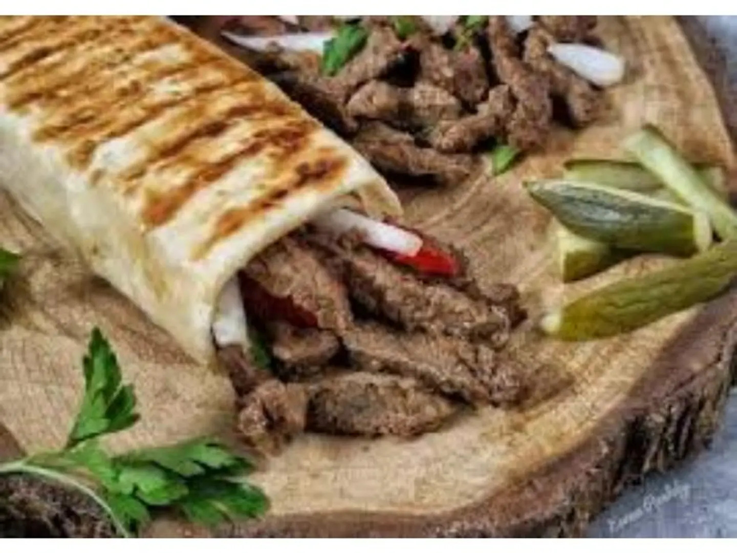 شاورما صاروخ لحم