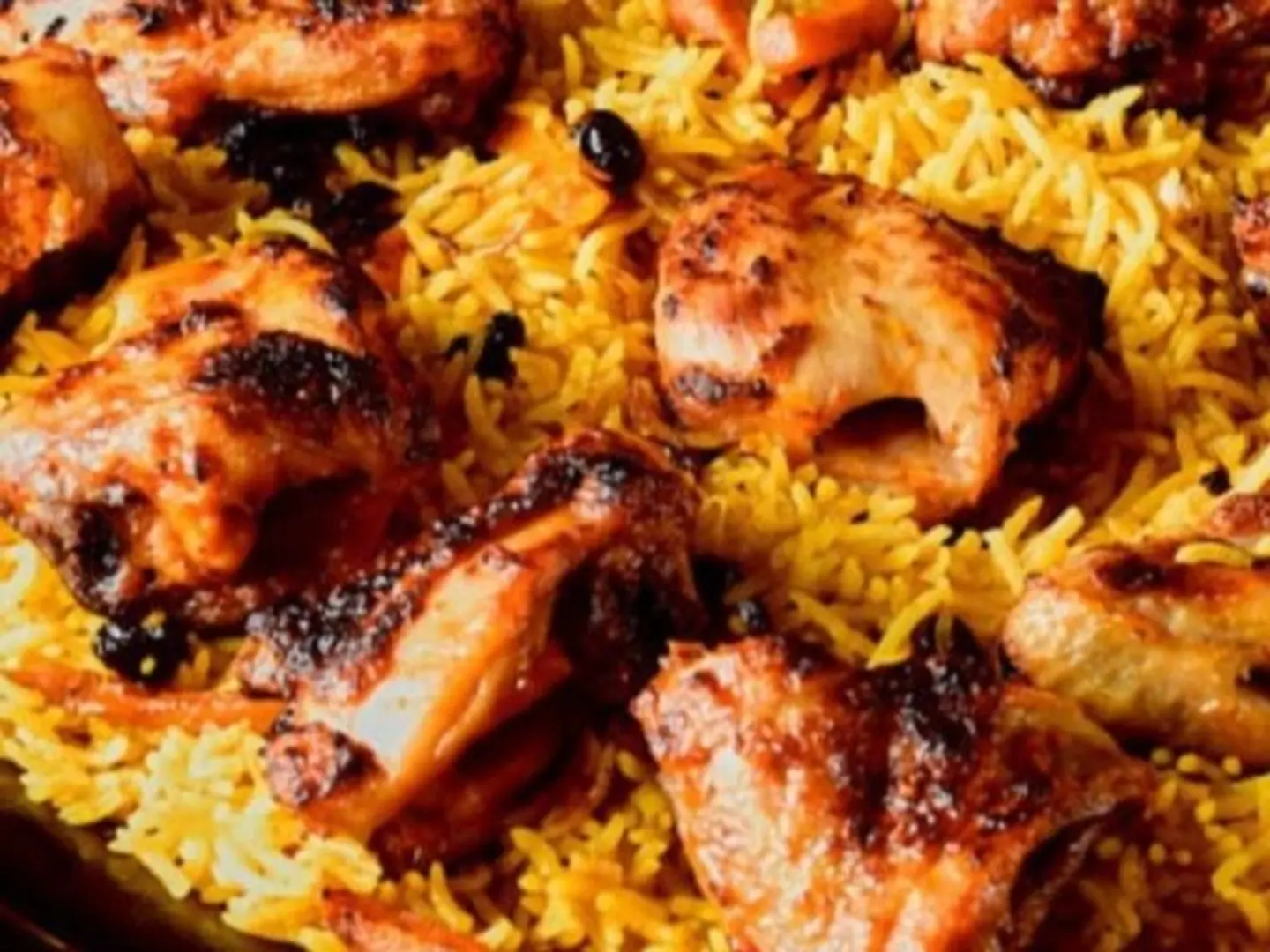 دجاج اوصال على الفحم مع الرز